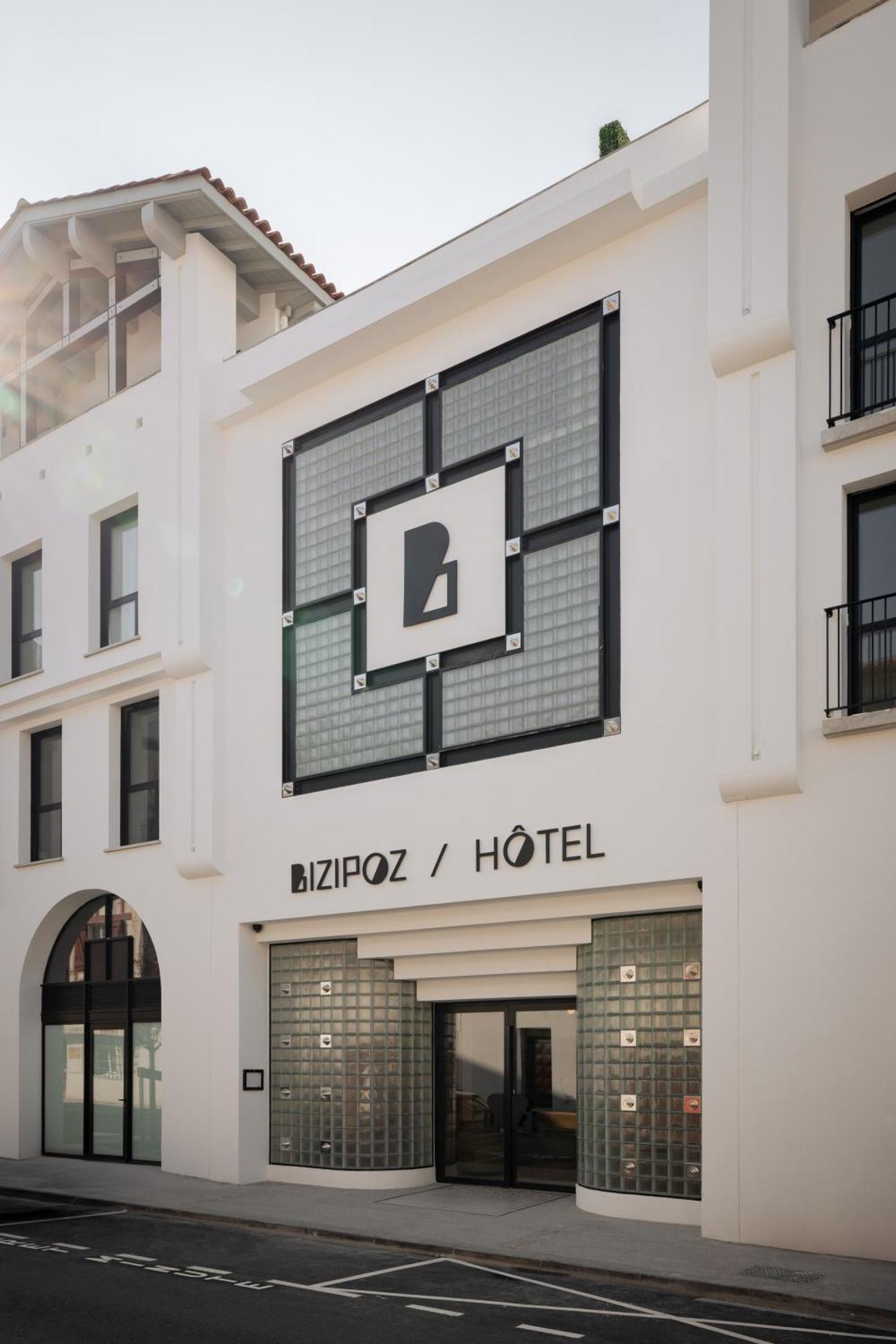 Bizipoz Hotel Saint-Jean-de-Luz Exterior photo